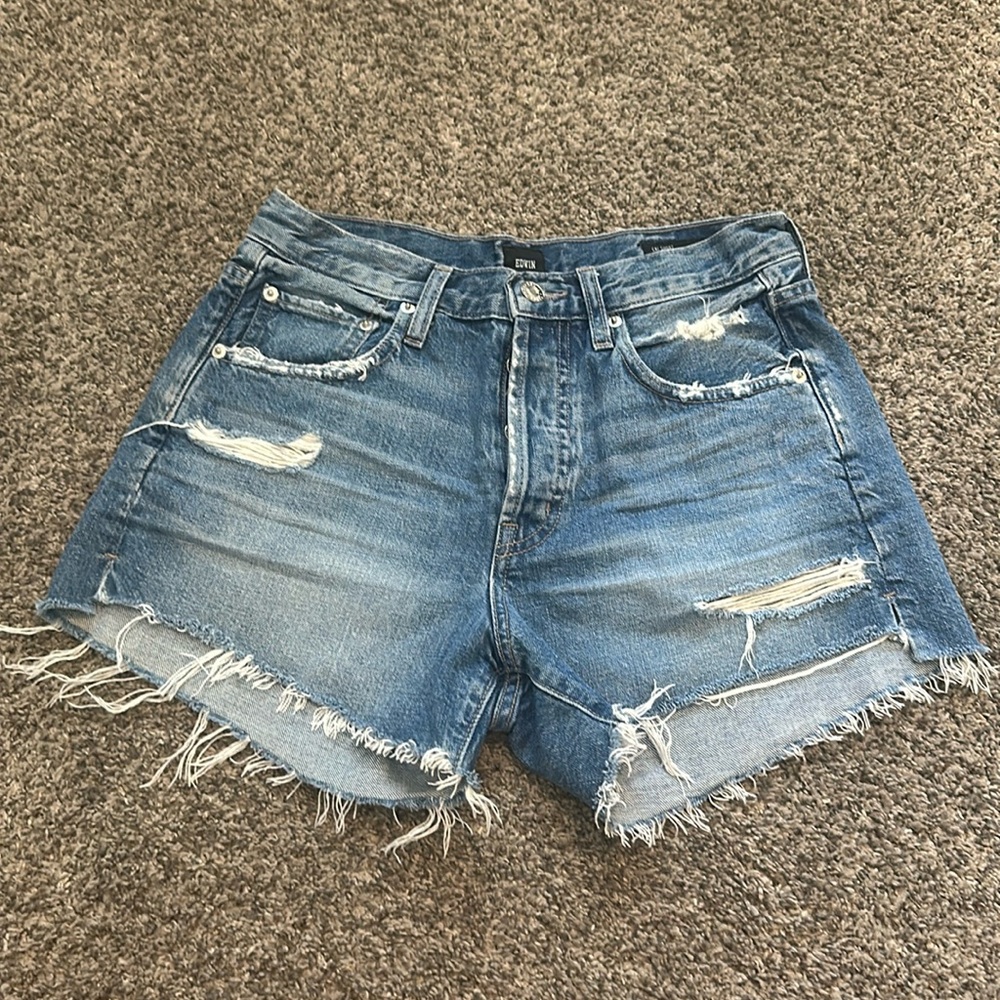 Edwin Cai Shorts in Siren